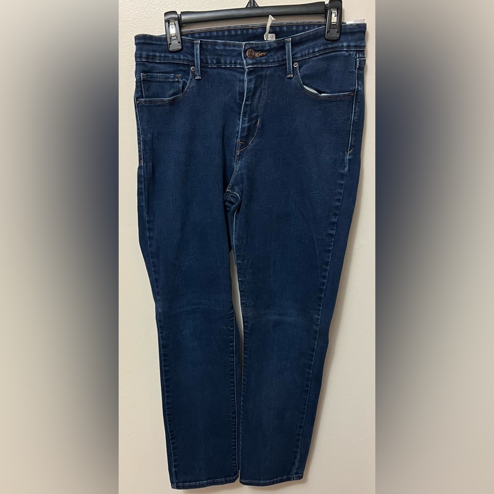 Women’s Levi’s skinny fit jeans size 12